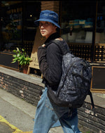 โหลดรูปภาพลงในเครื่องมือใช้ดูของ Gallery Day Pack

