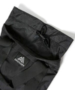 โหลดรูปภาพลงในเครื่องมือใช้ดูของ Gallery Lantern Bag
